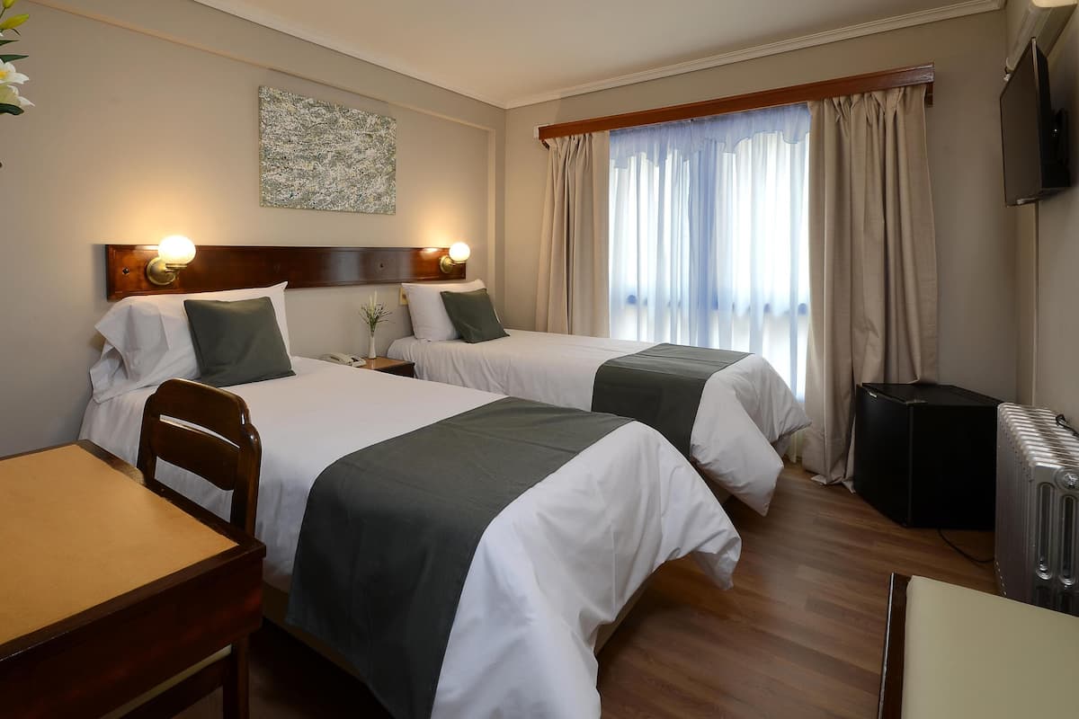 1 Schlafzimmer, Zimmersafe, Schreibtisch, kostenloses WLAN