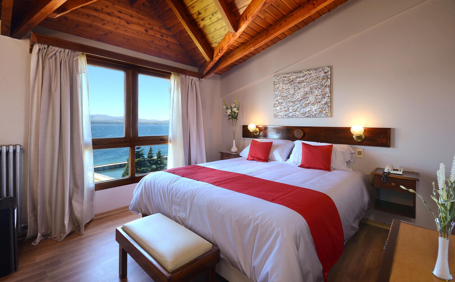 In-room safe, desk, free WiFi, bed sheets