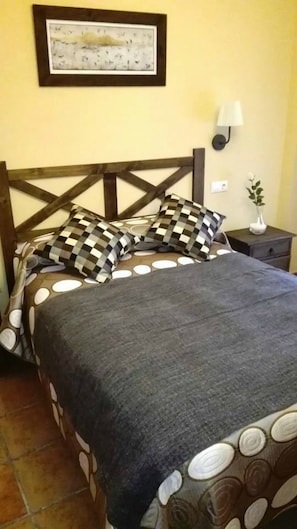 Desk, soundproofing, free cots/infant beds, free WiFi - Posada de Campillo (Campillo de Altobuey)