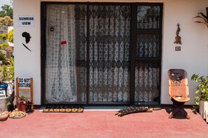 Exterior - Mpofu Guest House (Harare)