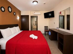 Habitación individual | Cortinas opacas, tabla de planchar con plancha, wifi gratis