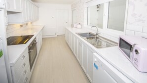 Private kitchen - 18 Shaftesbury Avenue (Belfast)