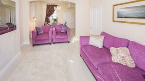 Interior - 18 Shaftesbury Avenue (Belfast)