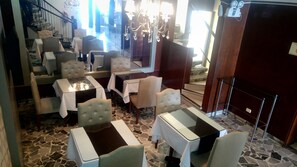 Café da manhã continental grátis todos os dias