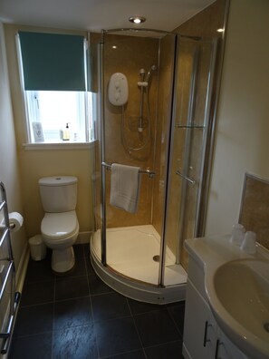 Habitación Deluxe con 1 cama doble o 2 individuales, vistas a la montaña | Baño