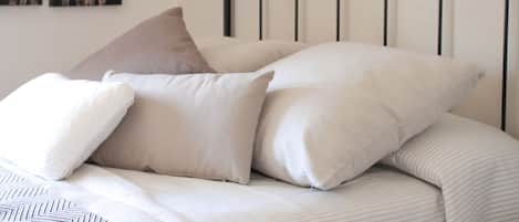 Triple Room | Blackout curtains, iron/ironing board, free WiFi, bed sheets