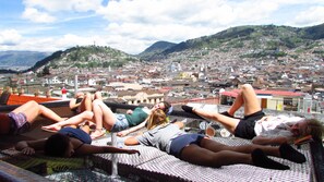Terrace/patio - Secret Garden - Hostel (Quito)