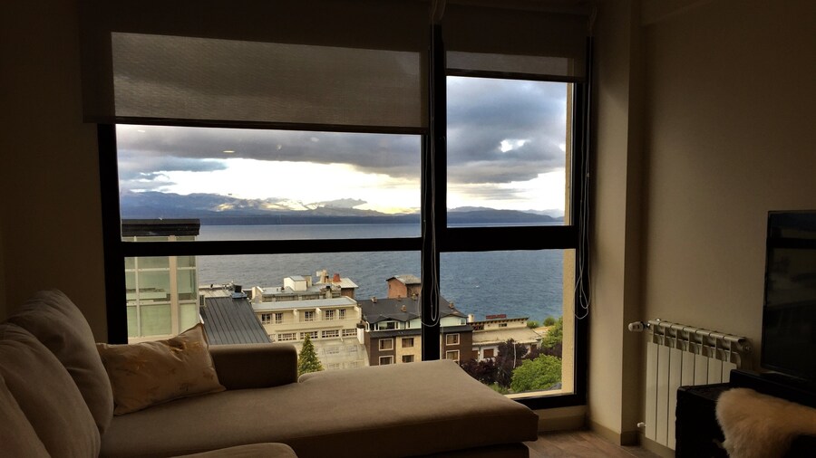 Urbana Suites & Studios 440