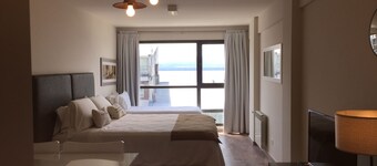 Urbana Suites & Studios 440