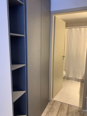 Duplex (618) | Bathroom