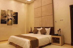 In-room safe, blackout curtains, free WiFi - Mandarin Al Shamal Hotel Apartments (Riyadh)