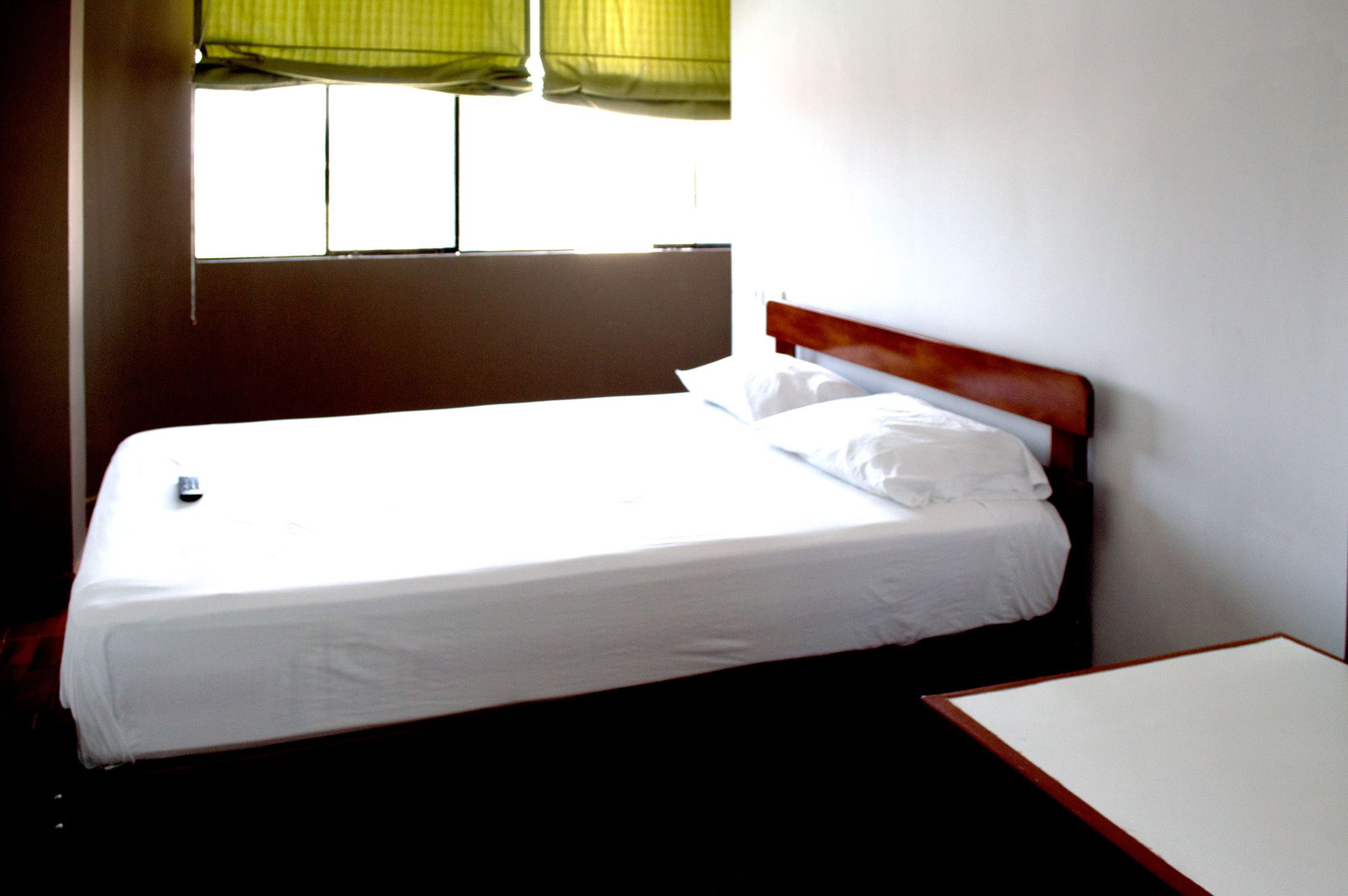 โต๊ะทำงาน, เตารีด/โต๊ะรีดผ้า, Wi-Fi ฟรี, ผ้าปูที่นอน