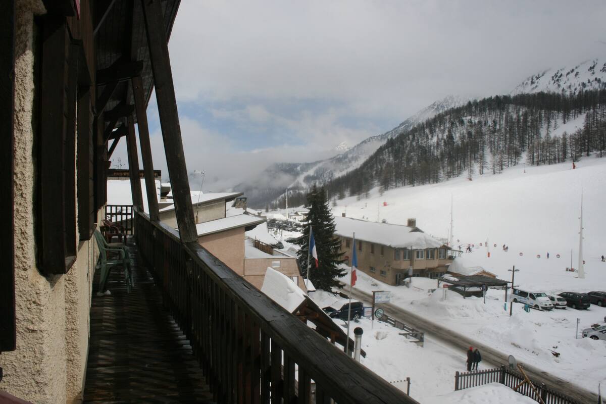 Chambre triple Confort, balcon | Vue de la chambre