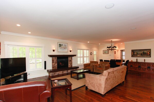 City-House, 4 Schlafzimmer, Kamin | Wohnzimmer