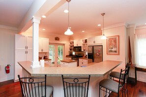 City-House, 4 Schlafzimmer, Kamin | Eigene Küche