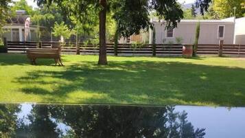 Khuôn viên nơi lưu trú