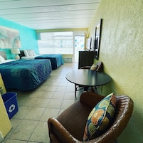 Quarto standard, 2 camas de casal | Wi-Fi de cortesia
