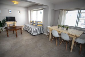 City Apartment, 2 Bedrooms, Accessible | Living room | 32-inch flat-screen TV with cable channels, TV