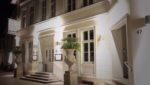Front of property – evening/night - Königs (Rheda-Wiedenbruck)