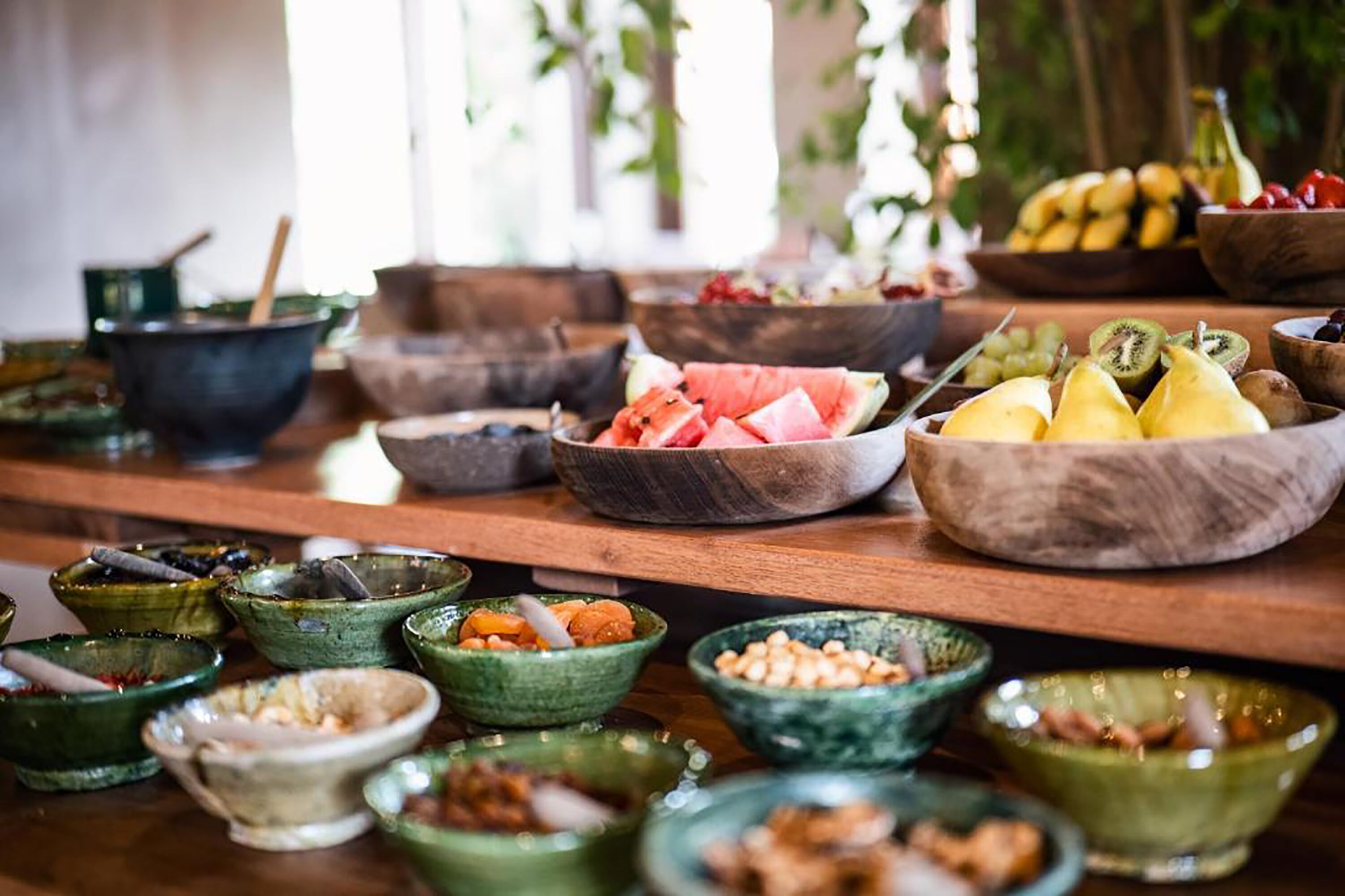 free buffet breakfast