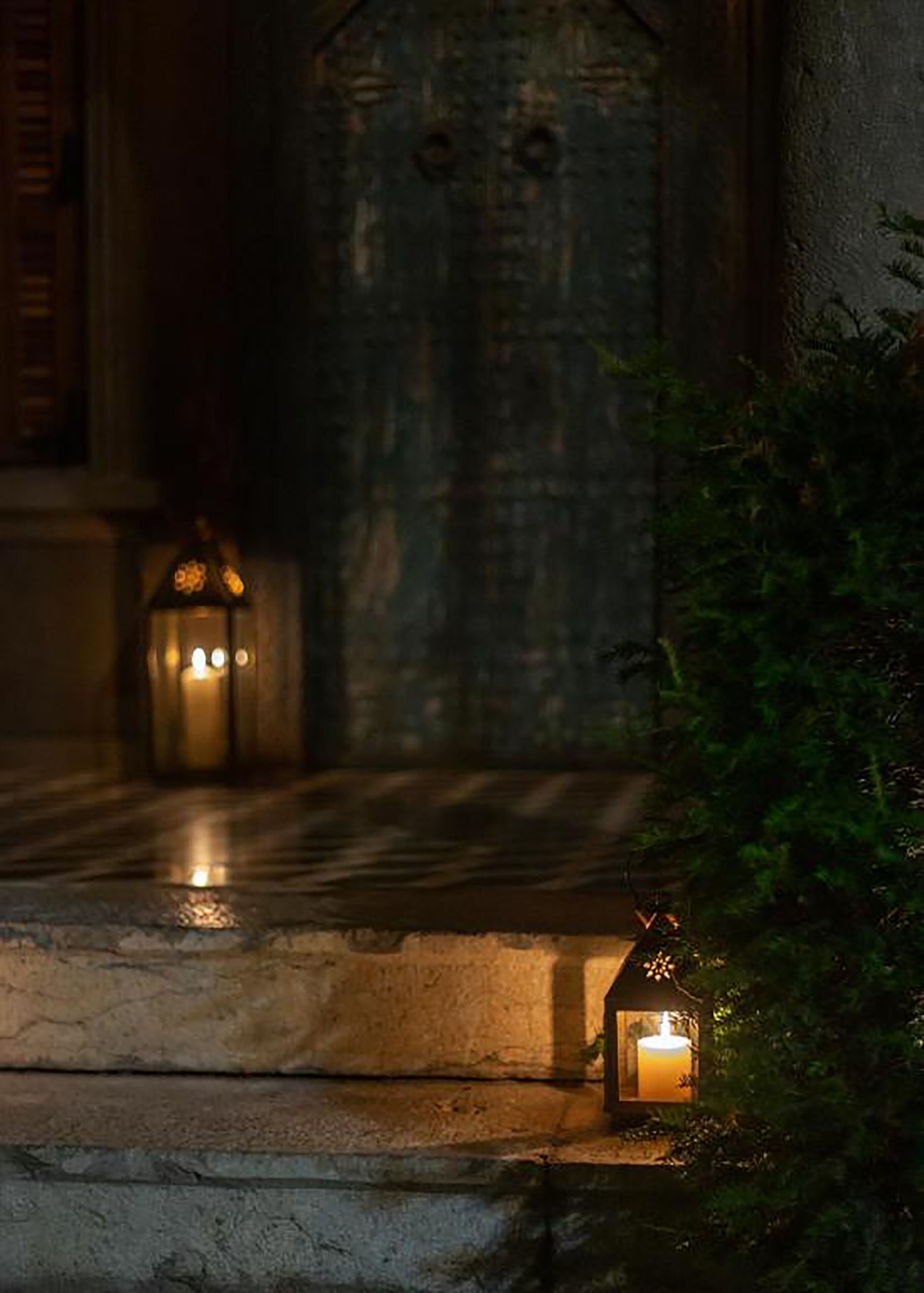 outdoor banquet area