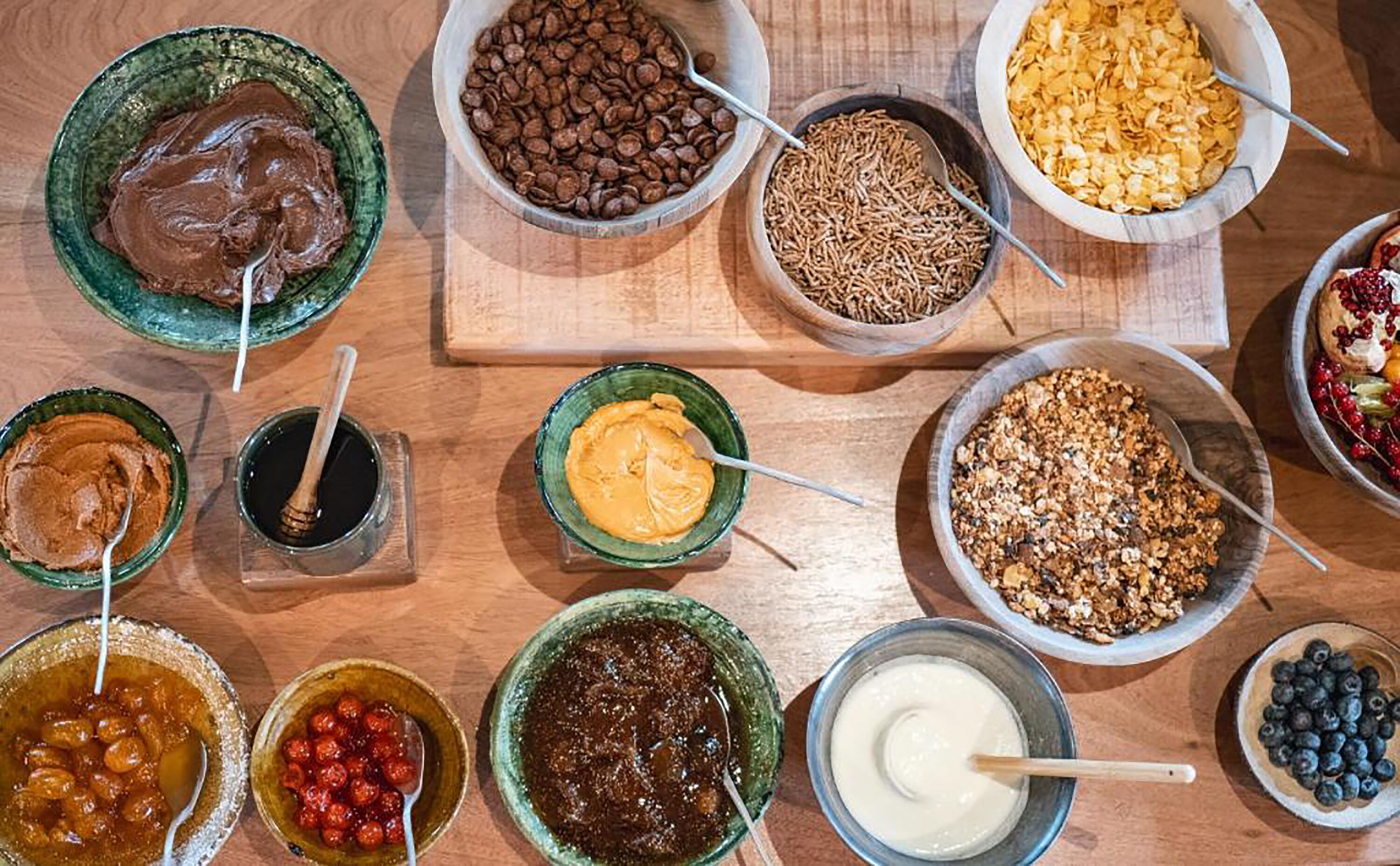 free buffet breakfast