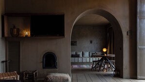 Three Bedroom Family Suite | 1 室のベッドルーム、高級寝具、ミニバー、デスク