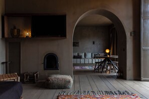 Three Bedroom Family Suite | 1 bedroom, premium bedding, minibar, desk