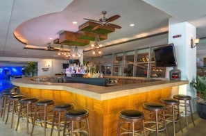 Bar (on property) - SoBe Ocean Drive Suites (Miami Beach)