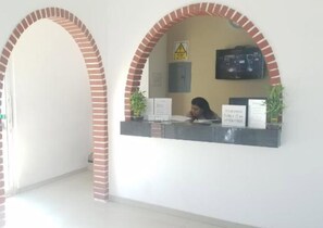 Reception - Hotel Santa Fe (Tijuana)