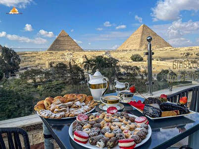 Panorama Pyramids Inn