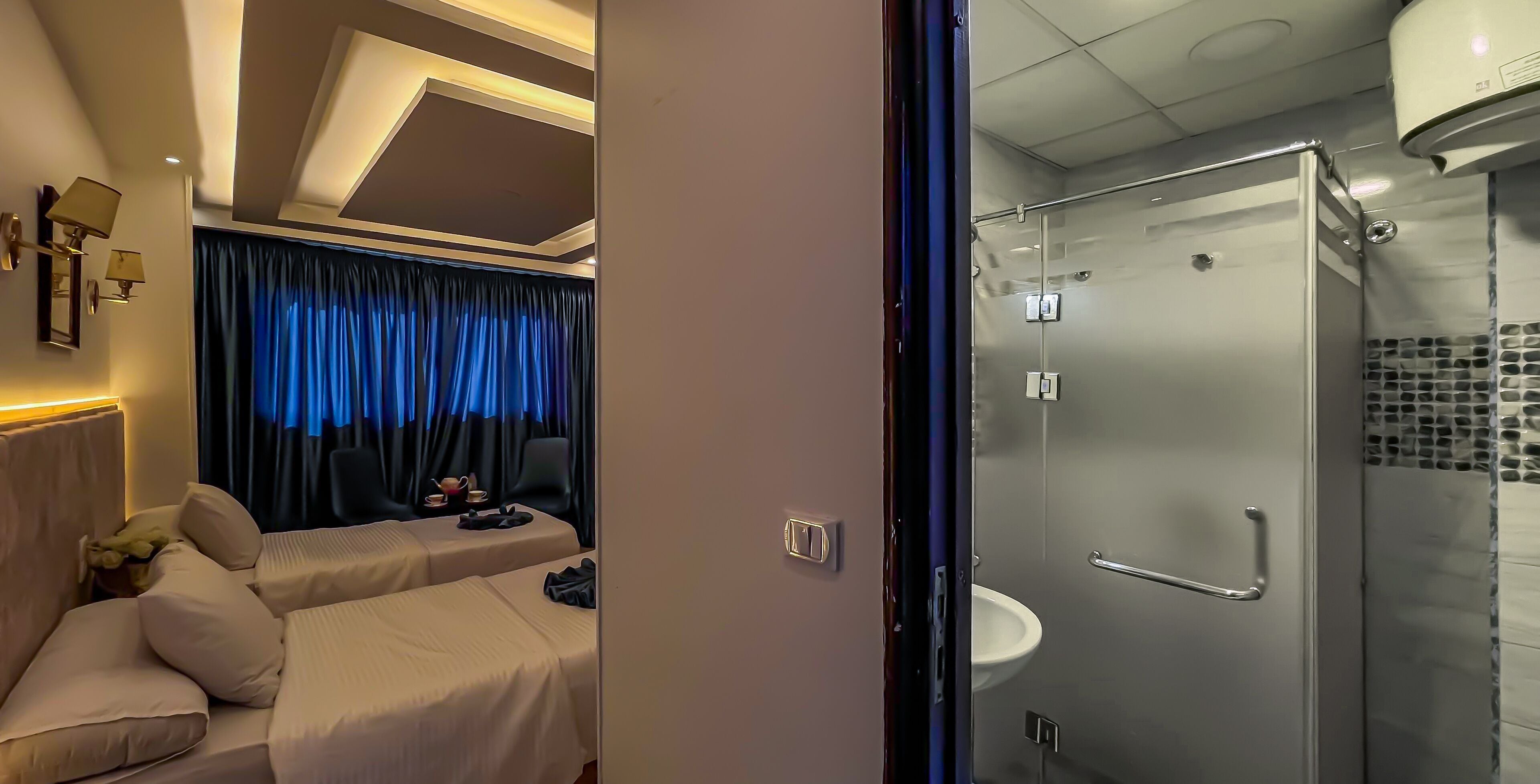 deluxe double or twin room (pyramid view) | 1 bedroom, select comfort beds, minibar, blackout curtains