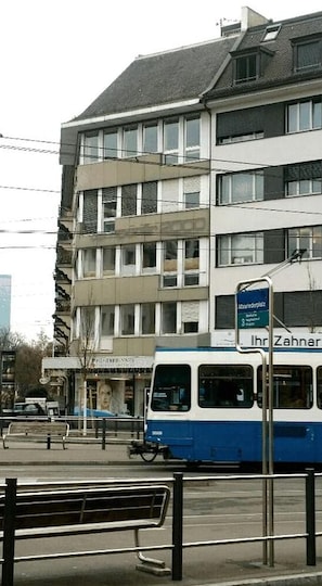 Front of property - Hard Hostel Zürich (Zürich)