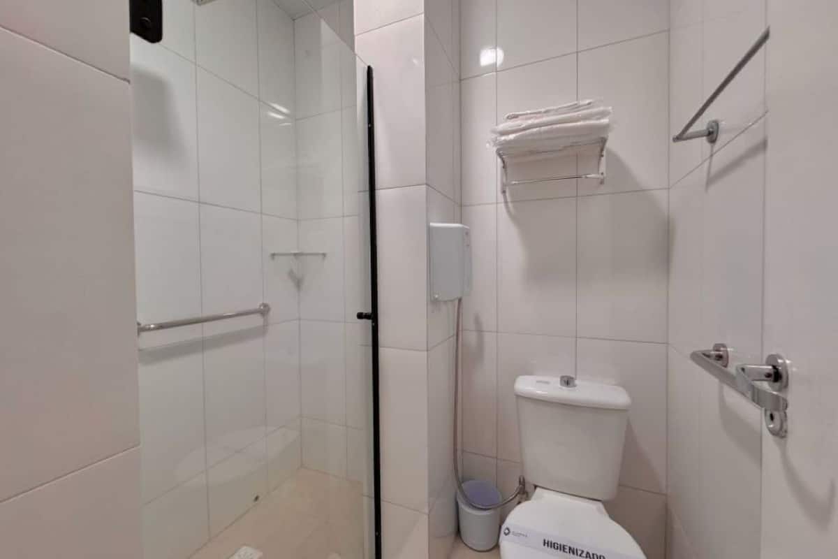 executive twin room | bathroom | shower, rainfall showerhead, free toiletries, bidet