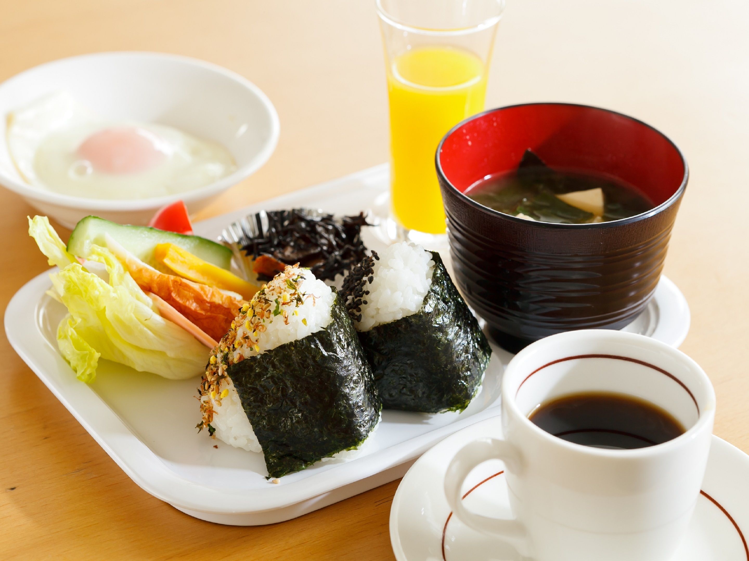 朝食