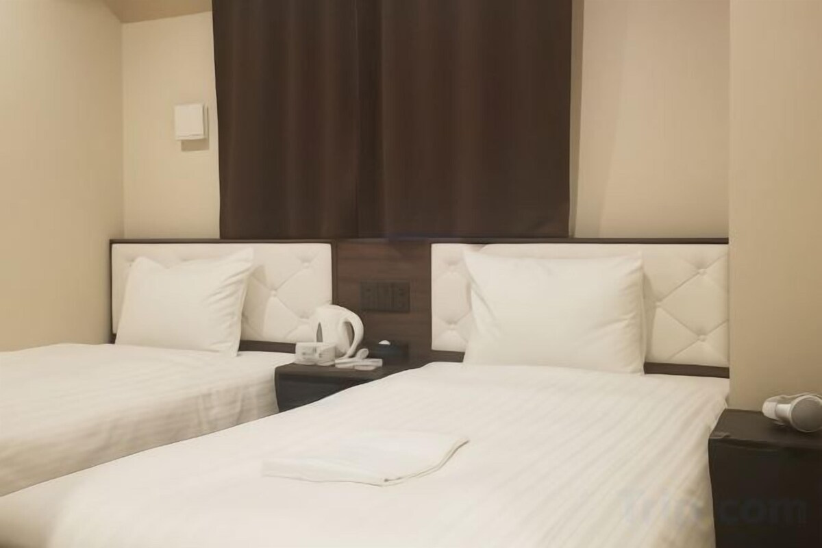 高級寢具、客房內保險箱、遮光布/窗簾、熨斗/熨衣板