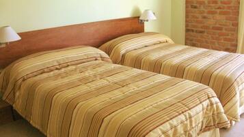 1 phòng ngủ, minibar, két bảo mật tại phòng, bàn