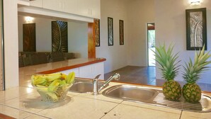 Casa familiar, 3 habitaciones, vistas al jardín, en la zona del jardín | Cocina privada