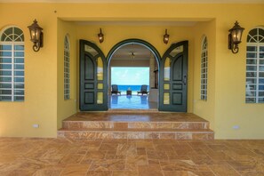 Exclusive-Villa, 6 Schlafzimmer, Meerblick | Wohnbereich