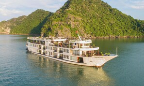 Front of property - Verdure Lotus Grandeur Cruise on Ha Long Bay (Ha Long)