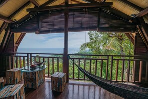 Biệt thự truyền thống, 2 phòng ngủ | Ban công