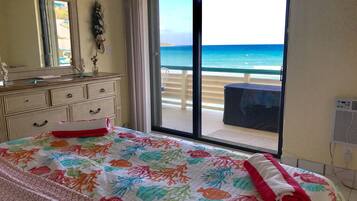 2 chambres, coffres-forts dans les chambres, fer et planche à repasser