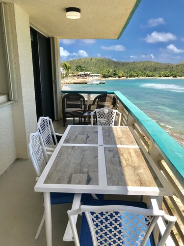 FABULOUS! So close you can taste the ocean - Amazing NEWLY RENOVATED  condo !