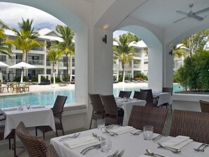 Daily buffet breakfast for a fee