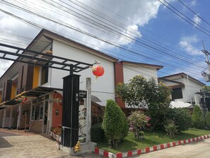 Exterior - The Ring Khokmao (Hat Yai)