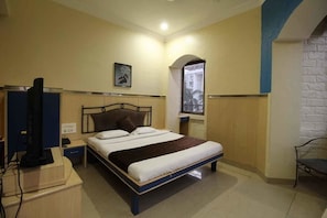 In-room safe, desk, blackout curtains, free WiFi