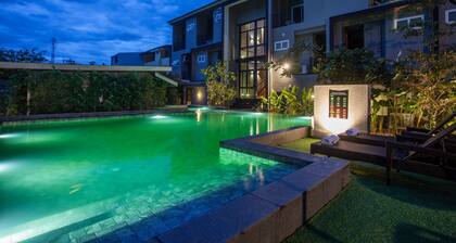 The Glory Gold Hotel