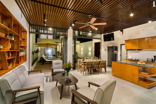 Family Villa, 3 Bedrooms | Living area