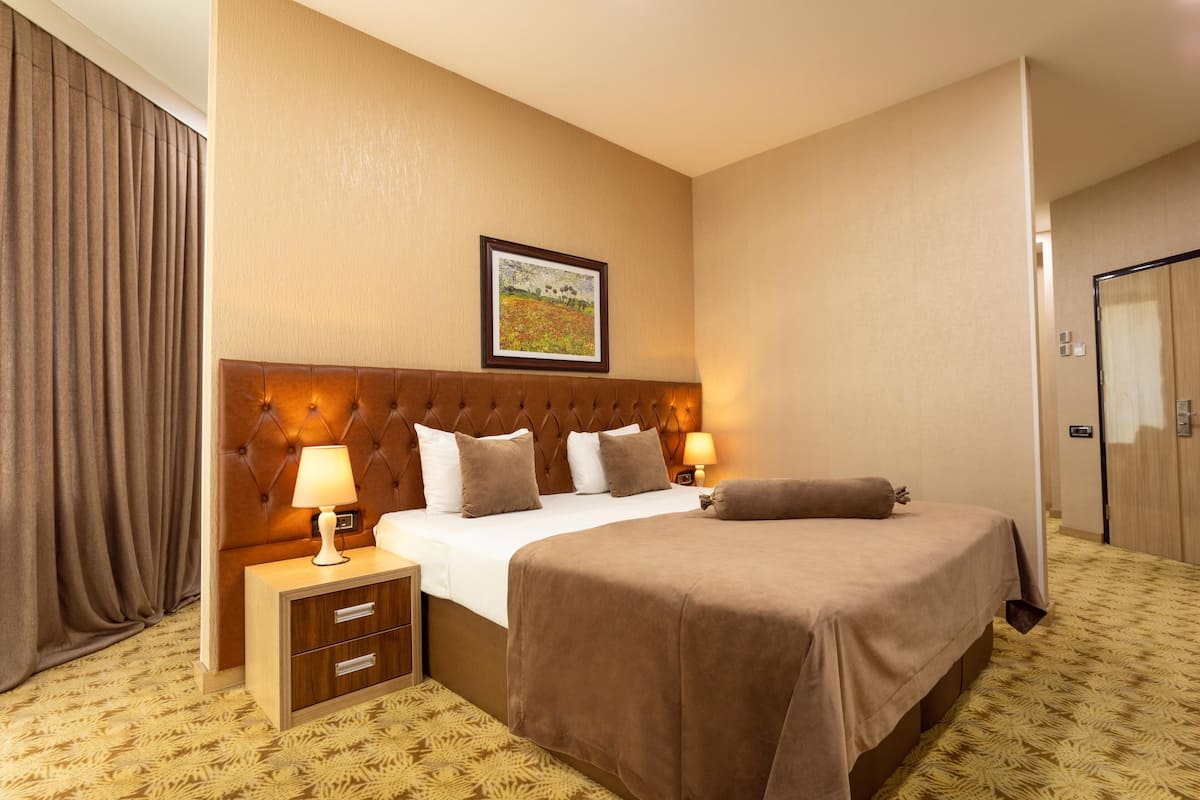 Superior Quadruple Room | 1 bedroom, premium bedding, minibar, in-room safe