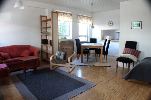 Classic Apartment | 1 bedroom, blackout drapes, iron/ironing board, free WiFi